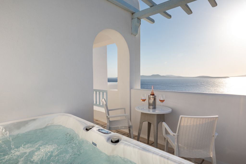 Signature Aegean Room with Outdoor Jetted Tub and Sea View
